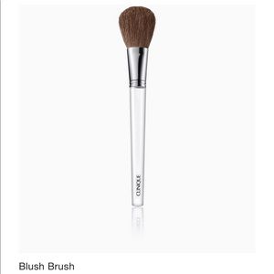 SOLD NEW in packaging Clinique Blush Brush